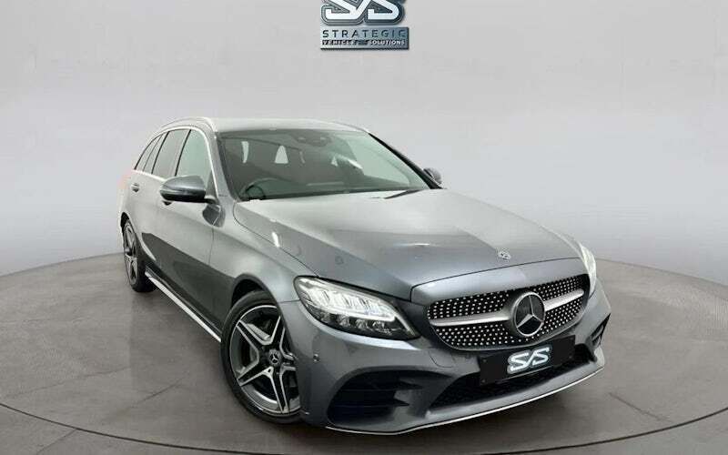 Used 2019 Mercedes C200 AMG line Estate | £14,490 (Good price) - Image 1/4