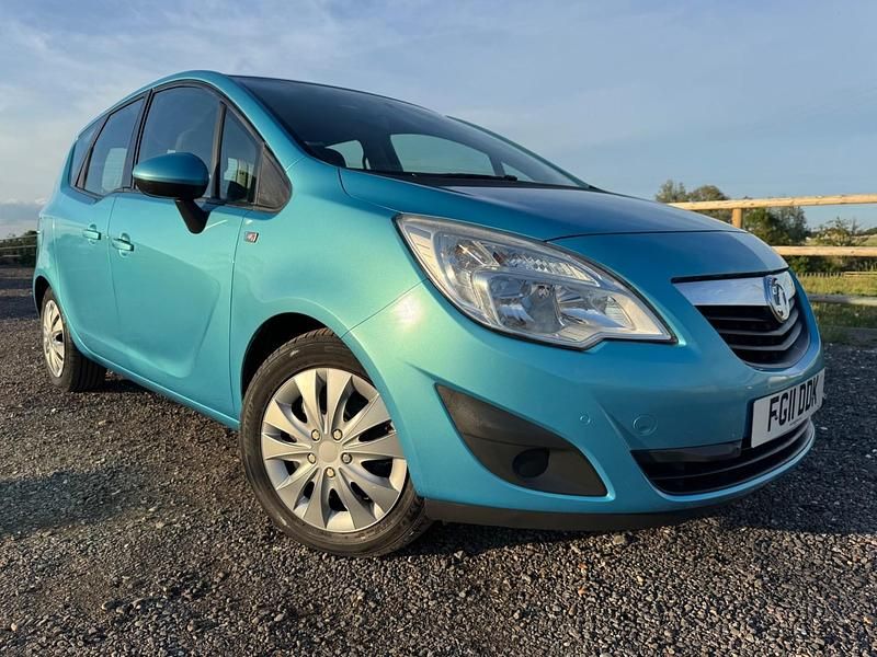 Used Vauxhall Meriva 100 HP (73 kW) 2011 Blue MPV