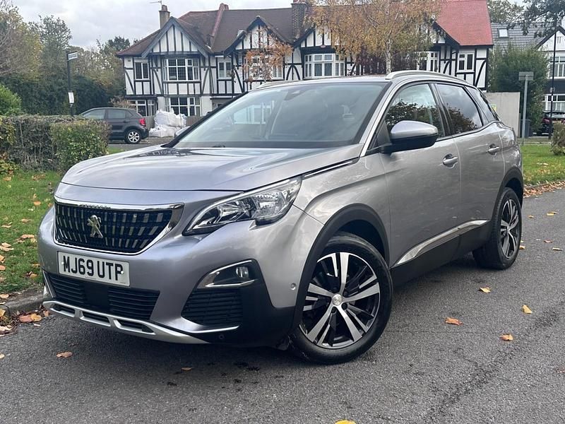 Used Peugeot 3008 Allure 130 HP (95 kW) 2019 Grey Hatchback