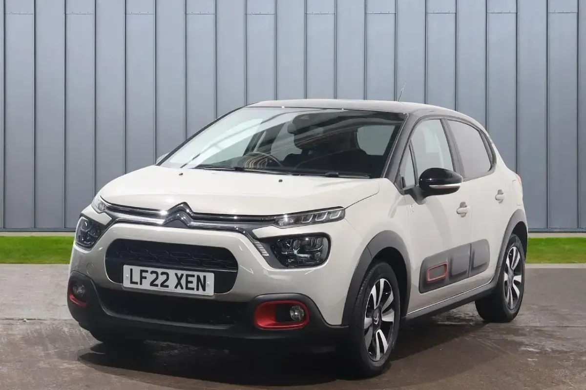 Used Citroën C3 PureTech 82 HP (60 kW) 2022 Brown Hatchback