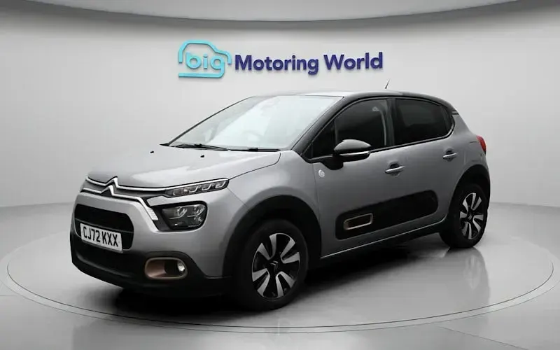 Usado Citroën C3 PureTech 83 HP (61 kW) 2023 Cinzento Citadino