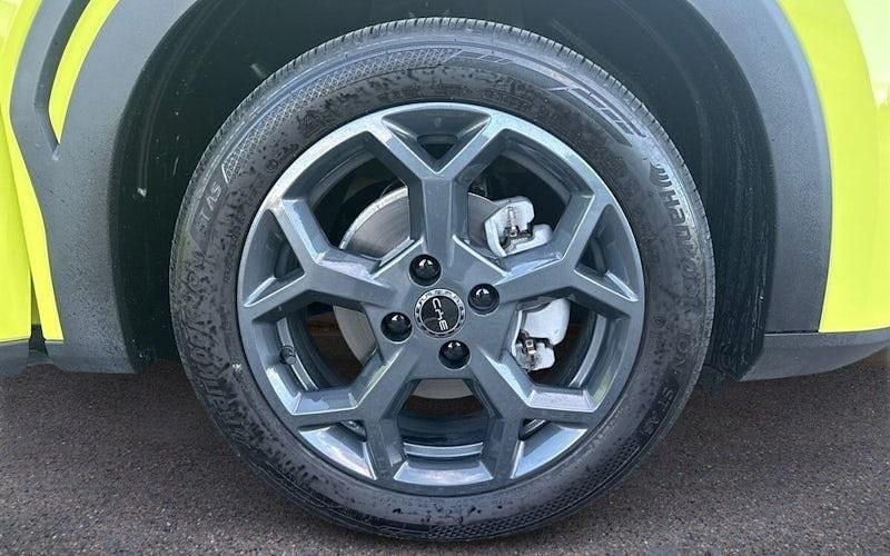 New BYD Dolphin Surf Boost 64 kW (88 HP) 2026 Hatchback