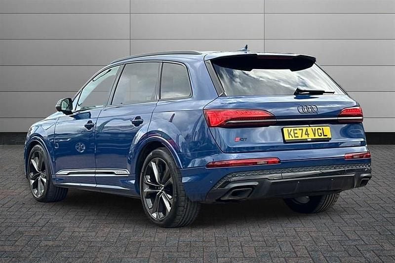 Used Audi Q7 Comfort 286 HP (210 kW) 2024 Ascari blue SUV