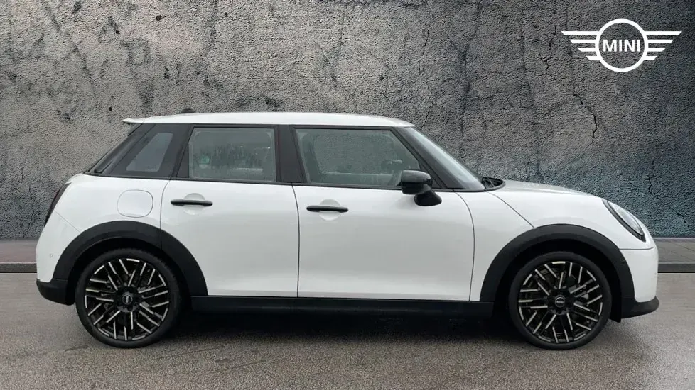 Usado Mini Cooper S Hatch 201 HP (147 kW) 2025 Branco Citadino