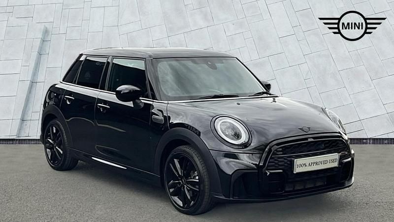 Black Used 2024 Mini Cooper Hatch Hatchback | £22,450 (Fair price) - Image 1/4