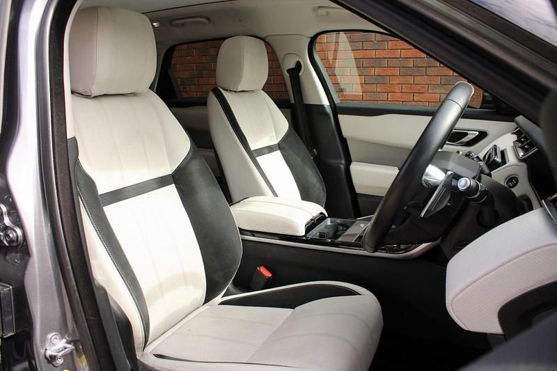 Gebraucht Land Rover Range Rover Velar R-Dynamic 300 PS (220 kW) 2019 Grau SUV