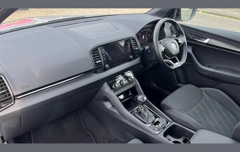 Used Skoda Karoq SportLine 150 HP (110 kW) 2024 Silver SUV