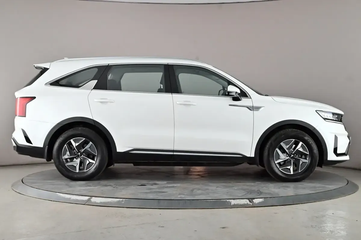 Used Kia Sorento 230 HP (169 kW) 2022 White SUV