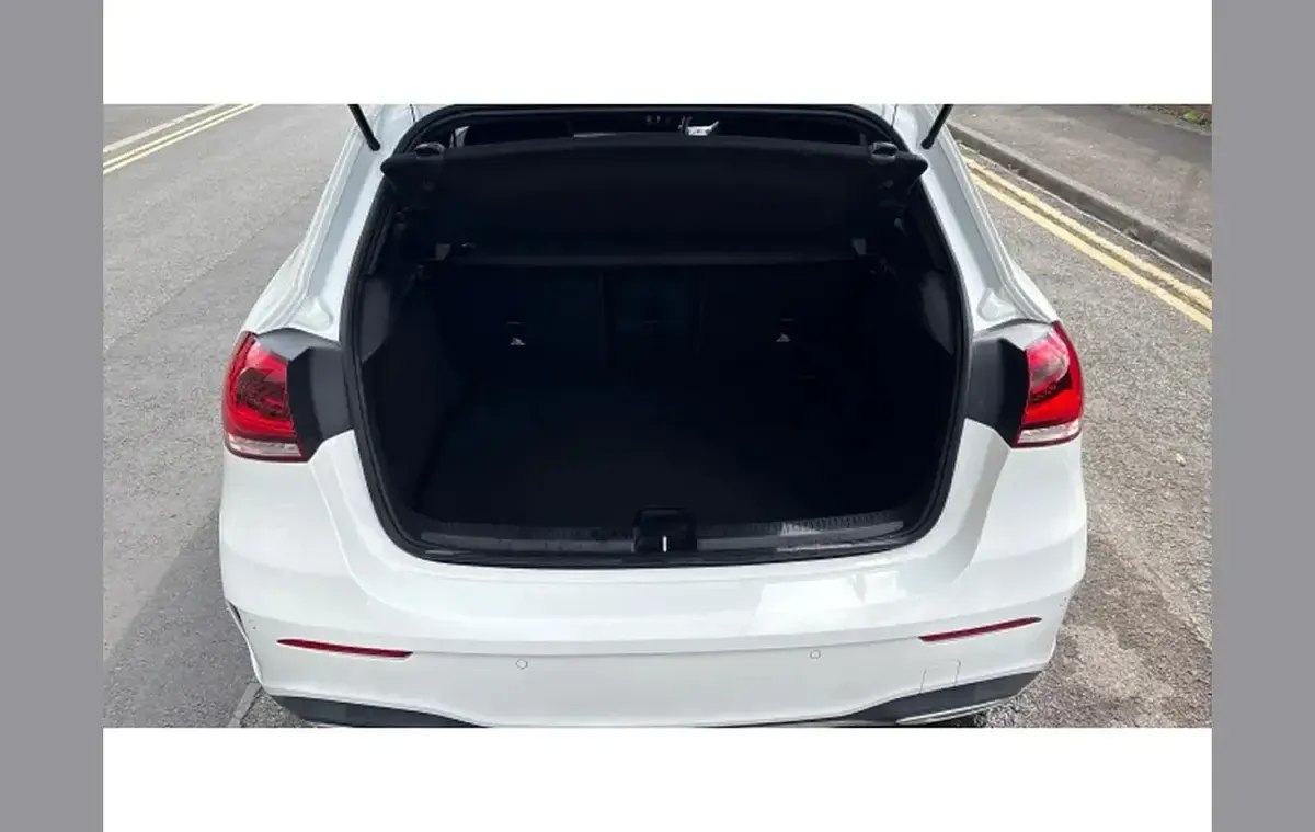 Used Mercedes A180 Executive 136 HP (100 kW) 2020 White Hatchback