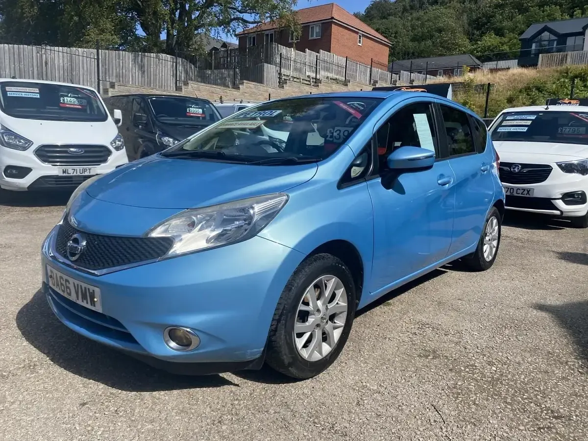 Used Nissan Note Acenta Premium 80 HP (58 kW) 2017 Blue Hatchback