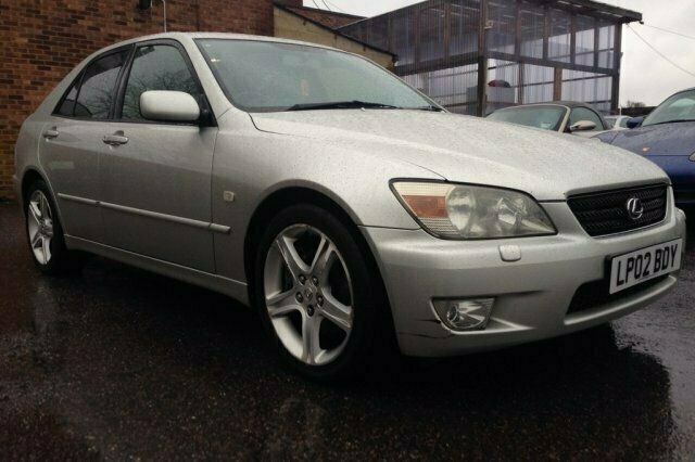 Used 2002 Lexus IS200 Sedan | £1,995 (Good price) - Image 1/4