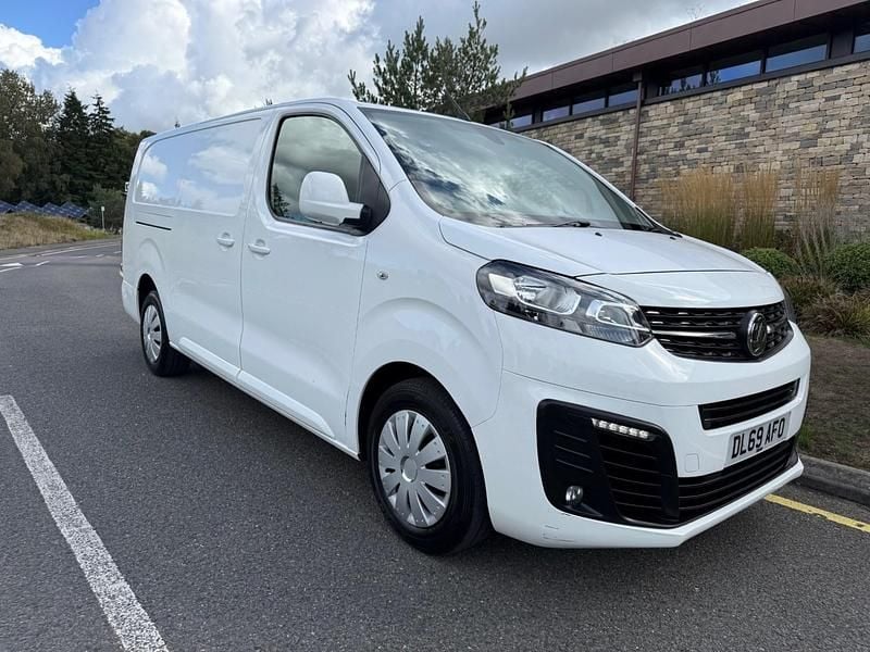 White Used 2019 Vauxhall Vivaro Sportive Van | £8,994 (Fair price) - Image 1/4
