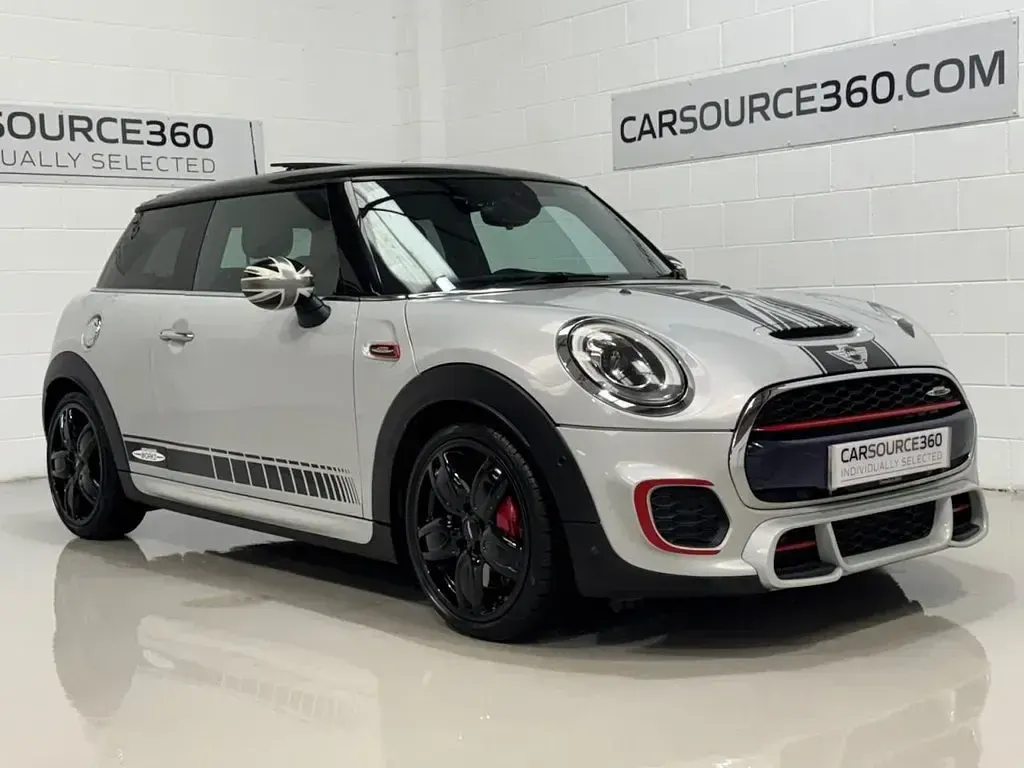 Used Mini John Cooper Works Hatch 231 HP (169 kW) 2016 Silver Hatchback