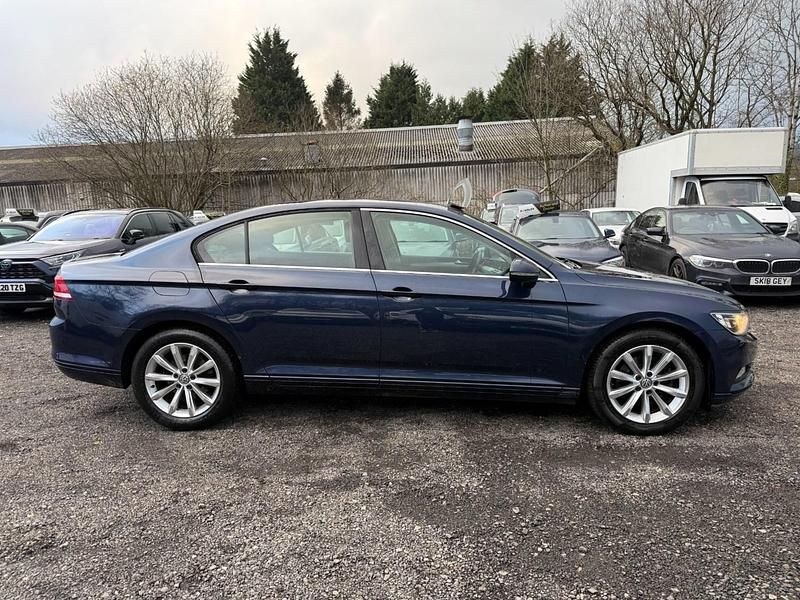 Used VW Passat SE 120 HP (88 kW) 2015 Blue Sedan