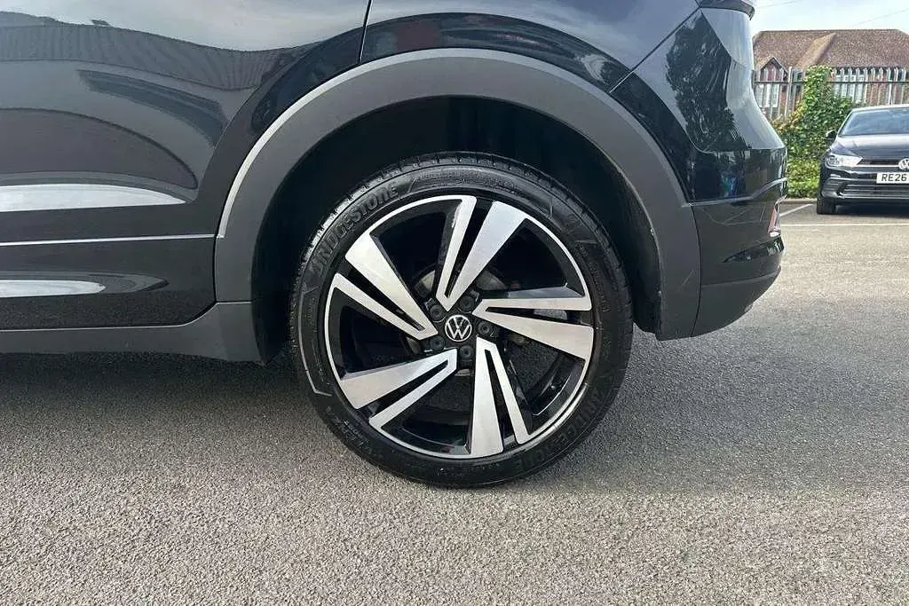 Used VW T-Cross R-line 110 HP (80 kW) 2022 Black SUV