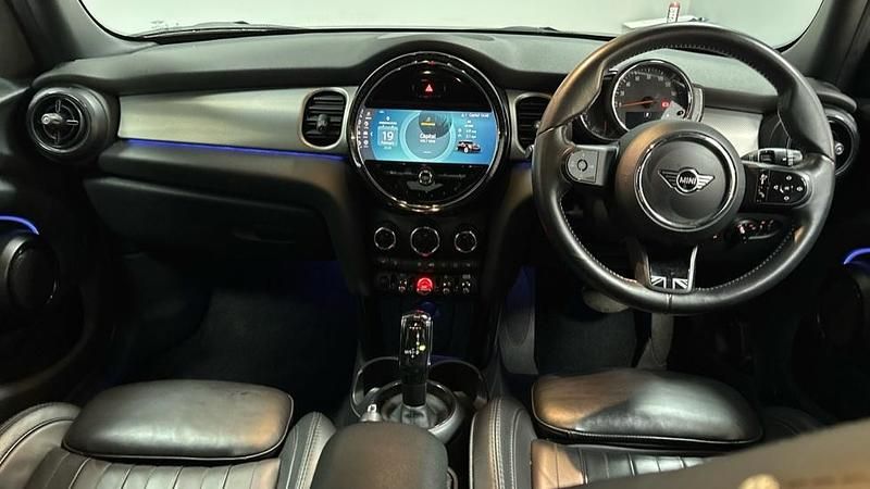 Used Mini Cooper Exclusive 134 HP (98 kW) 2022 Blue Hatchback