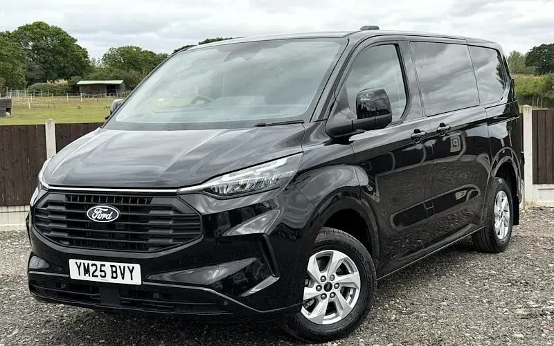 Used Ford Transit Custom Limited 136 HP (100 kW) 2025 Van
