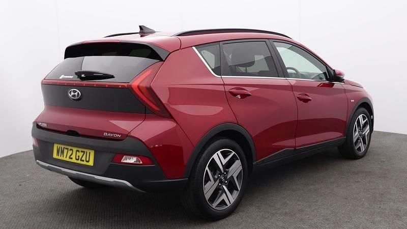 Used Hyundai Bayon Premium 100 HP (73 kW) 2022 Red SUV