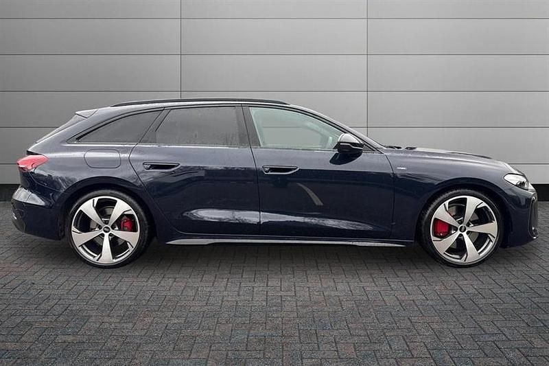 Used Audi TT Sport 197 HP (144 kW) 2021 Navarra blue Coupe