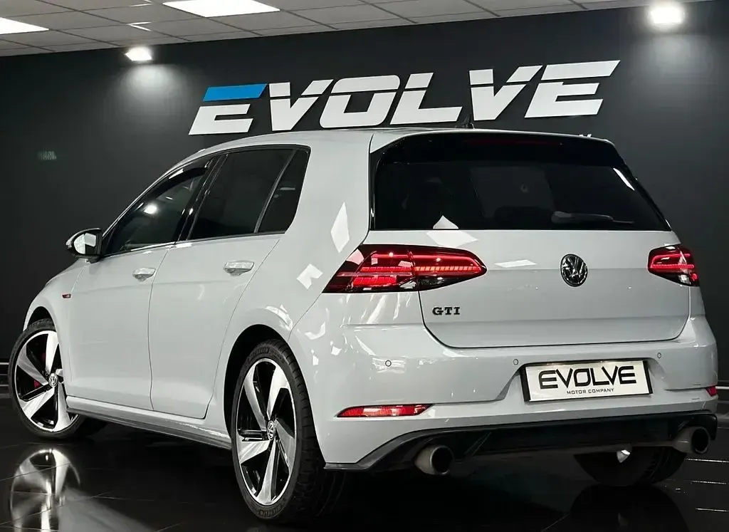 Used VW Golf VII GTI 245 HP (180 kW) 2021 White Hatchback