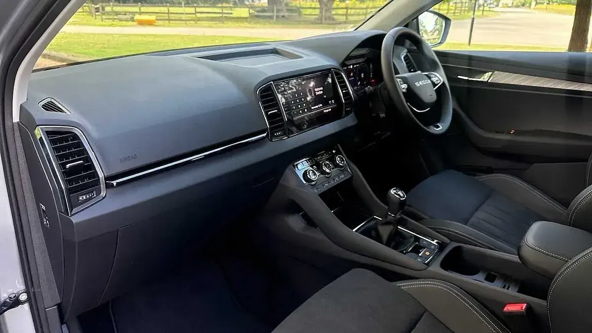 New Skoda Karoq SE L 113 HP (83 kW) 2026 Silver SUV
