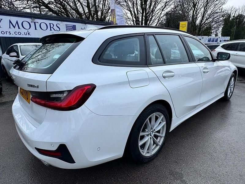 Used BMW 318 Performance 150 HP (110 kW) 2021 White Estate