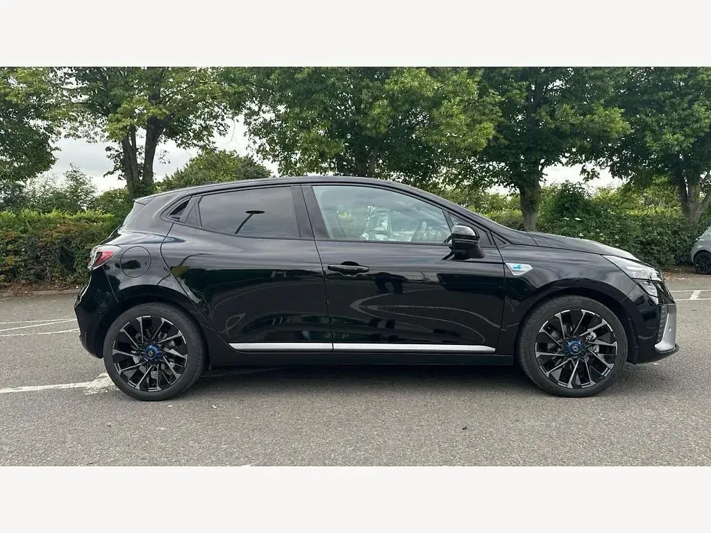 Used Renault Clio Esprit Alpine 143 HP (105 kW) 2025 Hatchback