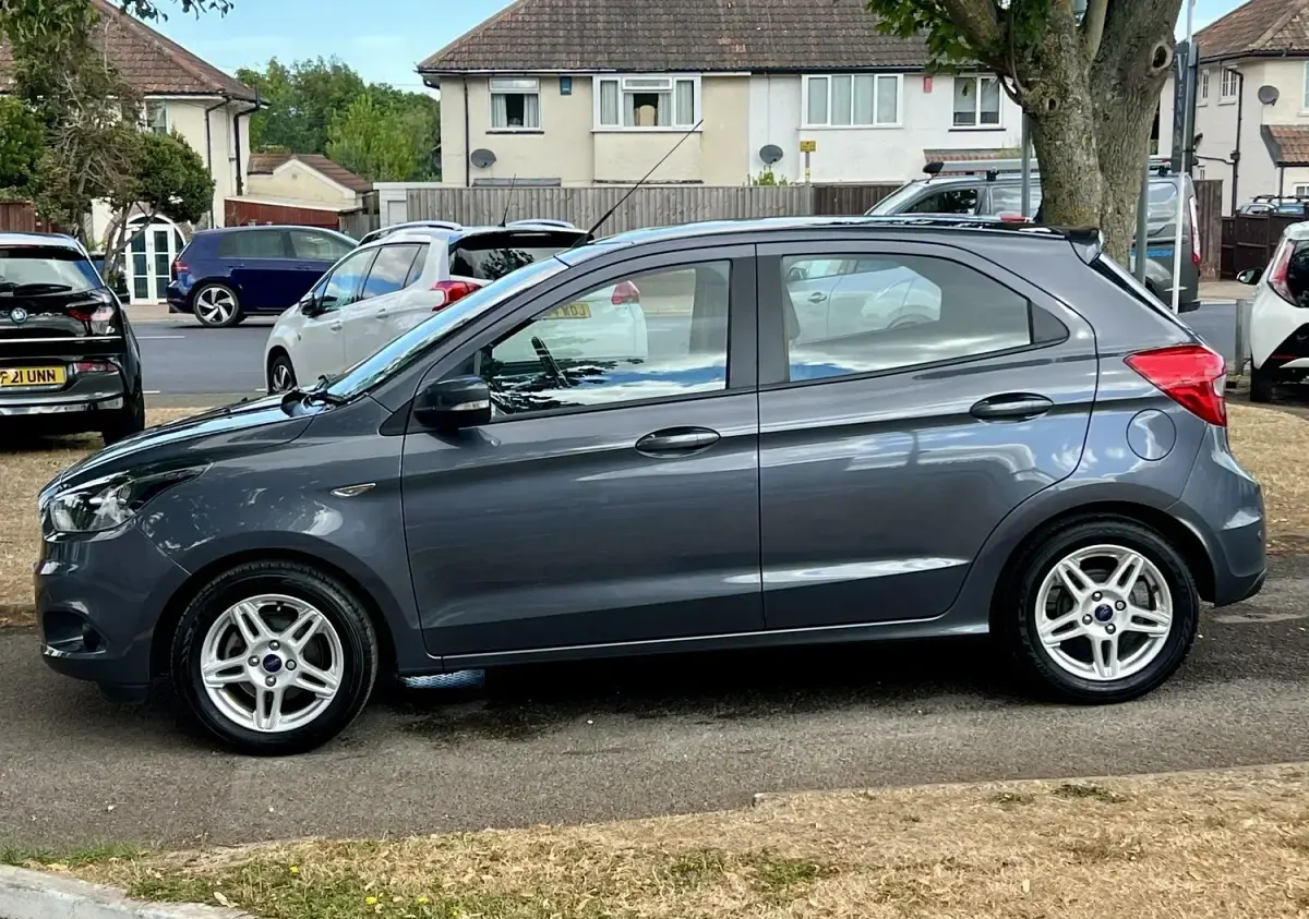 Used Ford Ka Plus Zetec 85 HP (62 kW) 2018 Grey Hatchback