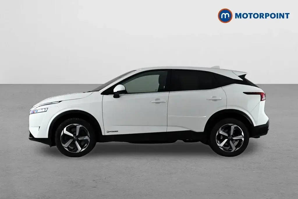Used Nissan Qashqai N-Connecta 190 HP (139 kW) 2023 White SUV