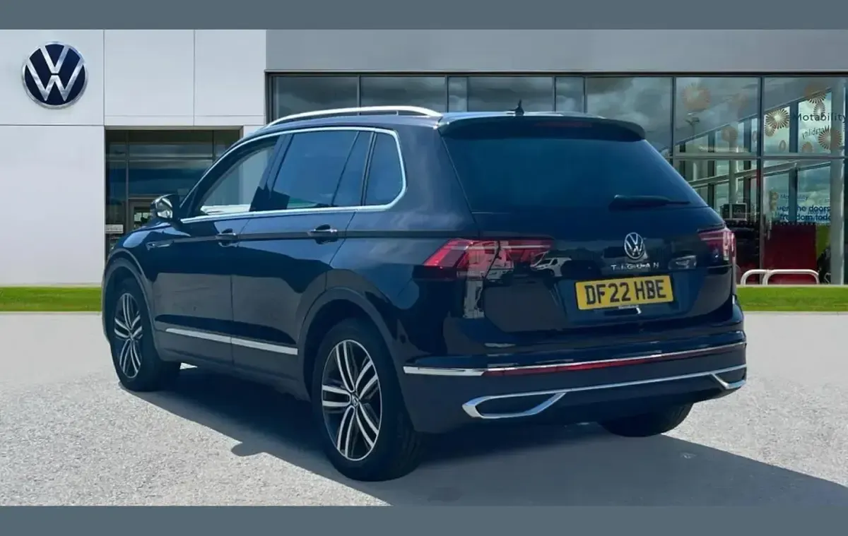 Used VW Tiguan Elegance 150 HP (110 kW) 2022 Black SUV
