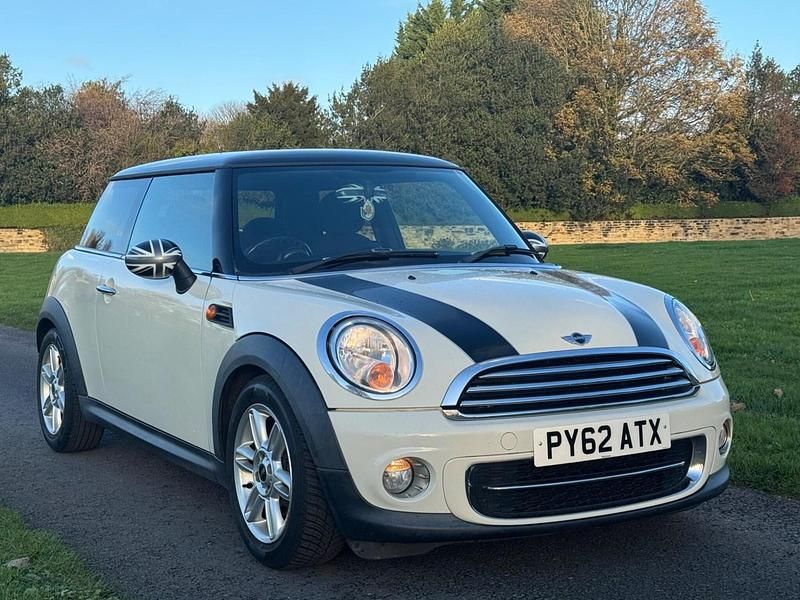 White Used 2012 Mini Cooper D Hatch Hatchback | £2,695 (Good price) - Image 1/4