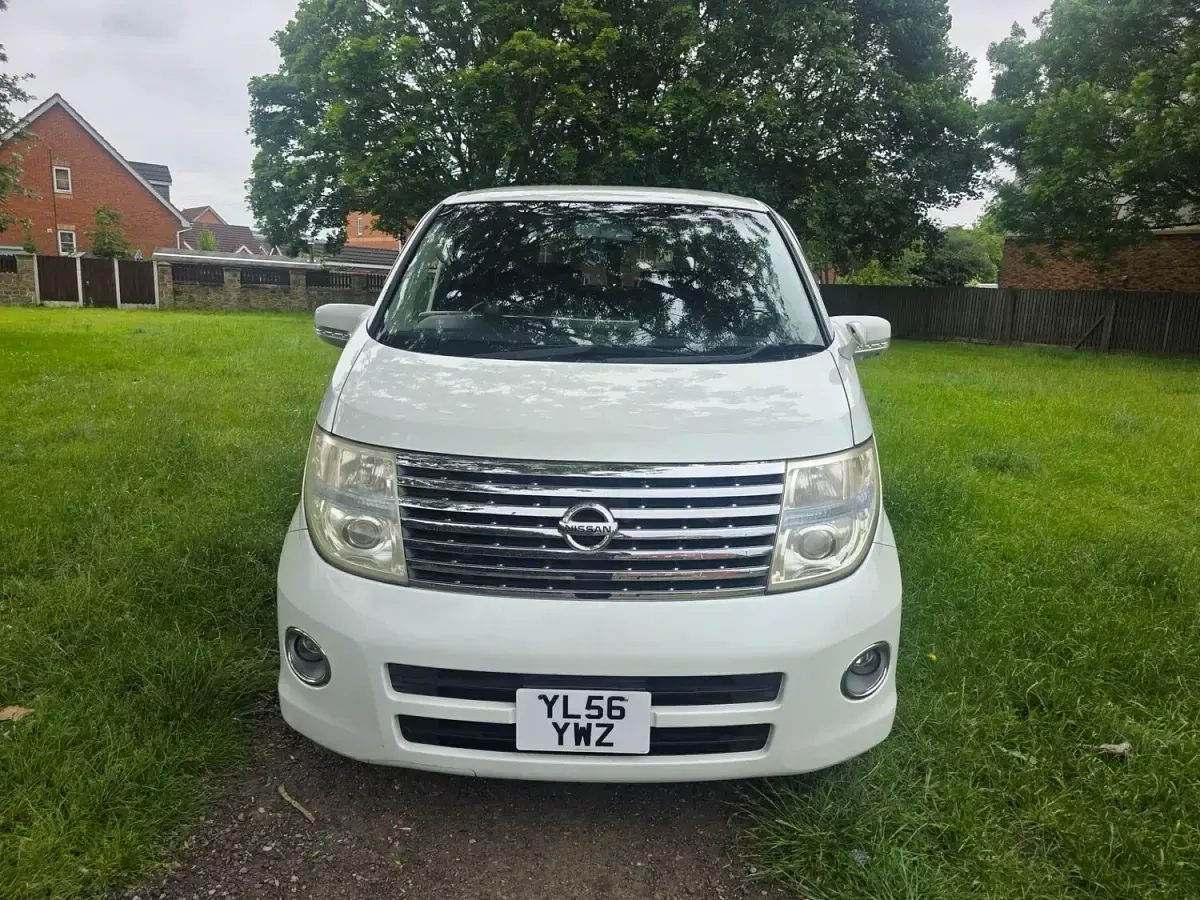 Used Nissan Elgrand 2022 White MPV