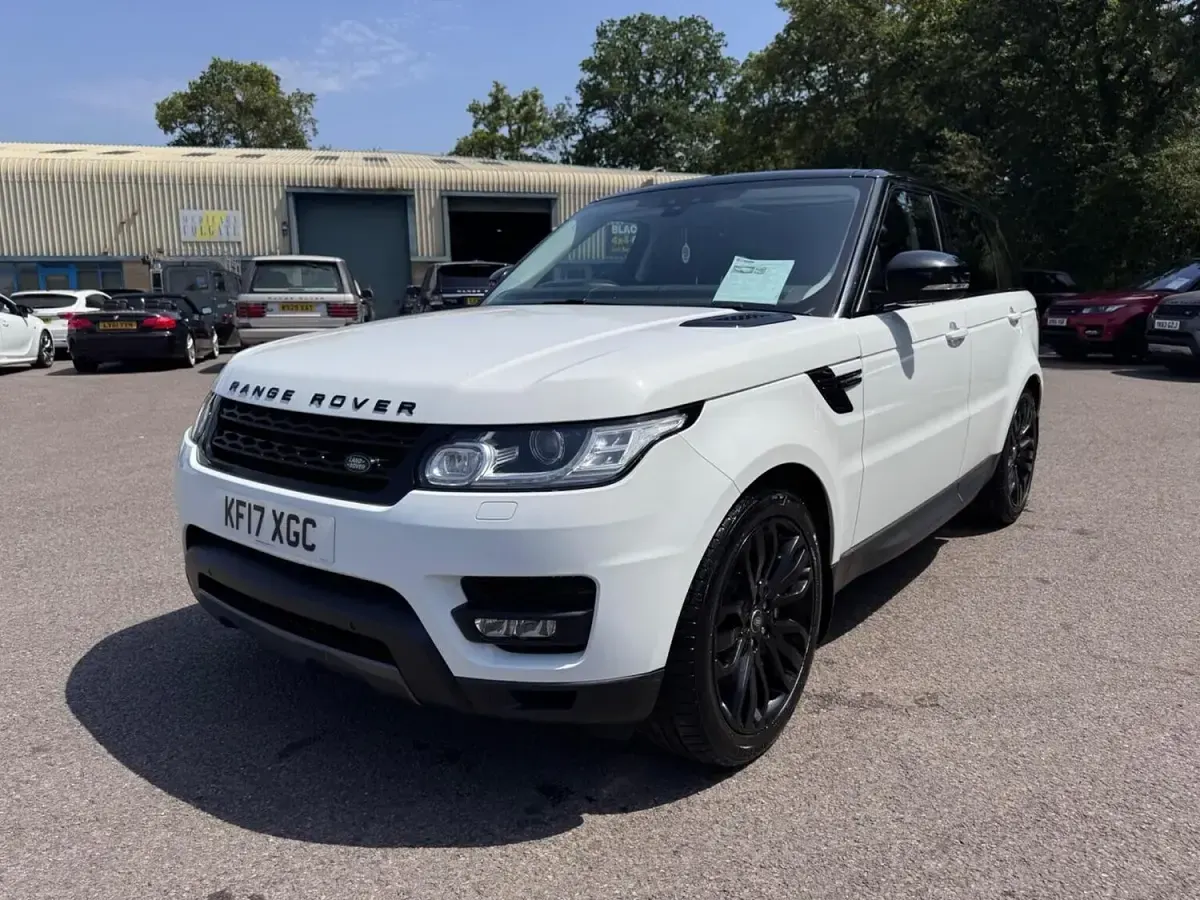 Used Land Rover Range Rover Sport HSE Dynamic 306 HP (225 kW) 2017 White SUV