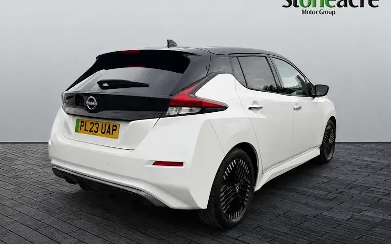 Used Nissan Leaf N-Connecta 110 kW (150 HP) 2025 Hatchback
