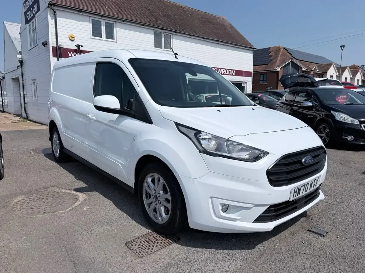 Used Ford Transit Connect Limited 120 HP (88 kW) 2020 White MPV
