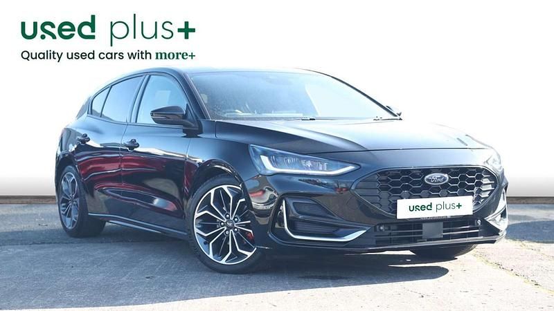 Used Ford Focus ST-Line 125 HP (91 kW) 2023 Black Hatchback