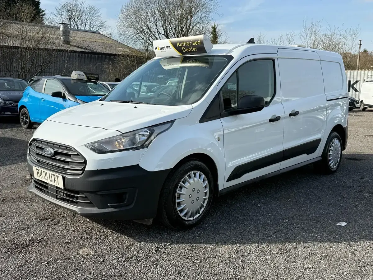 Used Ford Transit Connect 100 HP (73 kW) 2021 White MPV