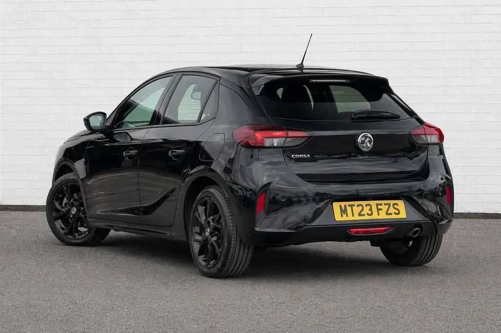 Second-hand Vauxhall Corsa S 100 CP (73 kW) 2023 Negru Hatchback