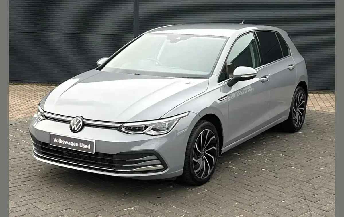 Used VW Golf VIII Edition 128 HP (94 kW) 2023 Grey Hatchback