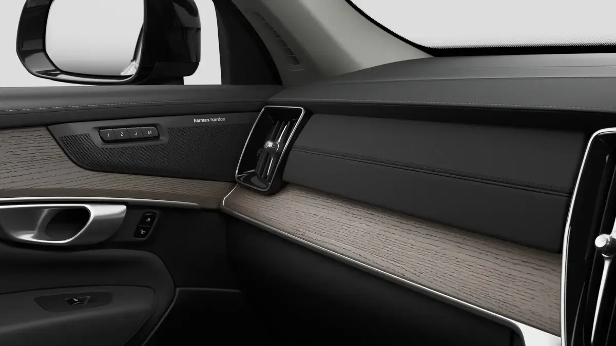 New Volvo XC90 Plus 2026 Aurora silver SUV