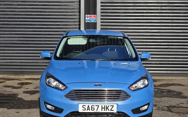 Used Ford Focus Zetec 125 HP (91 kW) 2017 Hatchback