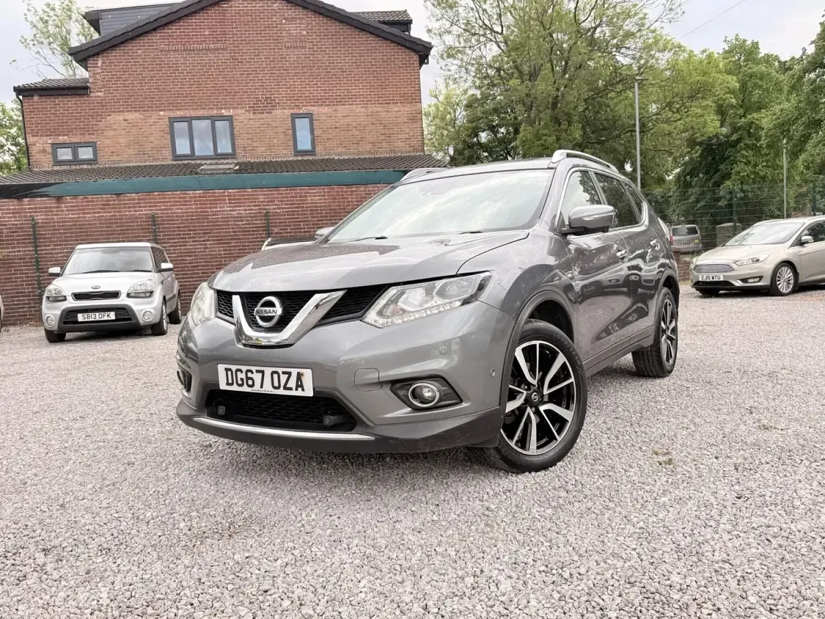 Used Nissan X-Trail Tekna 130 HP (95 kW) 2017 Grey SUV
