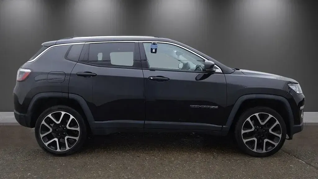 Used Jeep Compass Limited 170 HP (125 kW) 2019 Black SUV