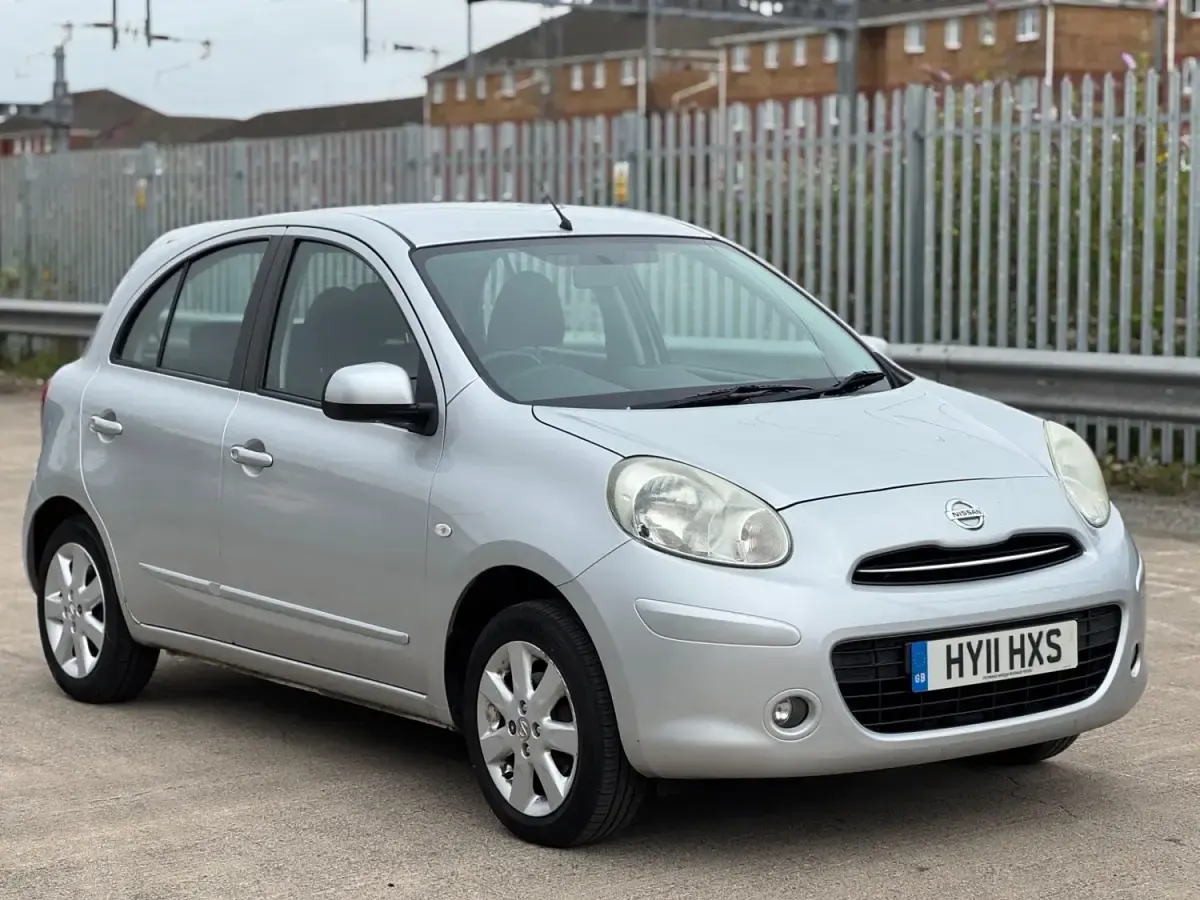 Używany Nissan Micra Acenta 2011 Srebrny Hatchback
