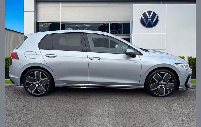 Used VW Golf VIII R-line 147 HP (108 kW) 2025 Silver Hatchback