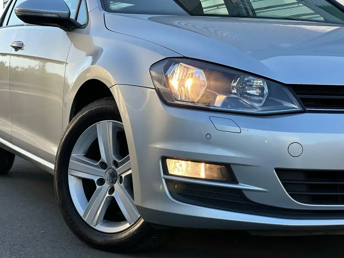 Used VW Golf VII Edition 110 HP (80 kW) 2016 Silver Hatchback