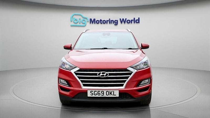 Used Hyundai Tucson SE 177 HP (130 kW) 2019 Red SUV