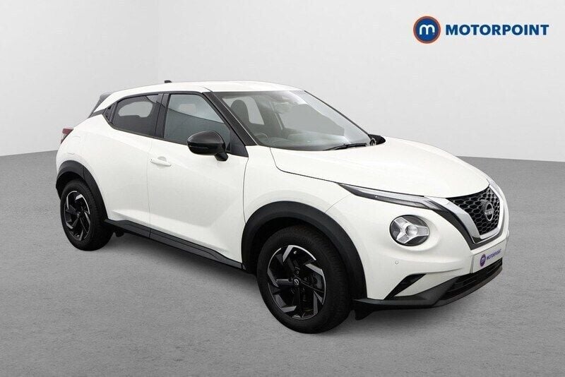 White Used 2023 Nissan Juke N-Connecta SUV | £14,199 (Fair price) - Image 1/4