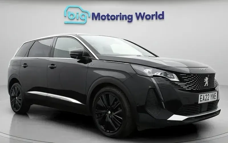 Used Peugeot 5008 Premium 131 HP (96 kW) 2022 SUV
