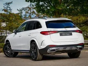 New Mercedes GLC300e AMG line 333 HP (244 kW) 2025 White SUV